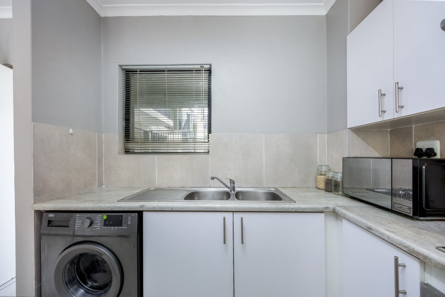 2 Bedroom Property for Sale in Silver Oaks Western Cape